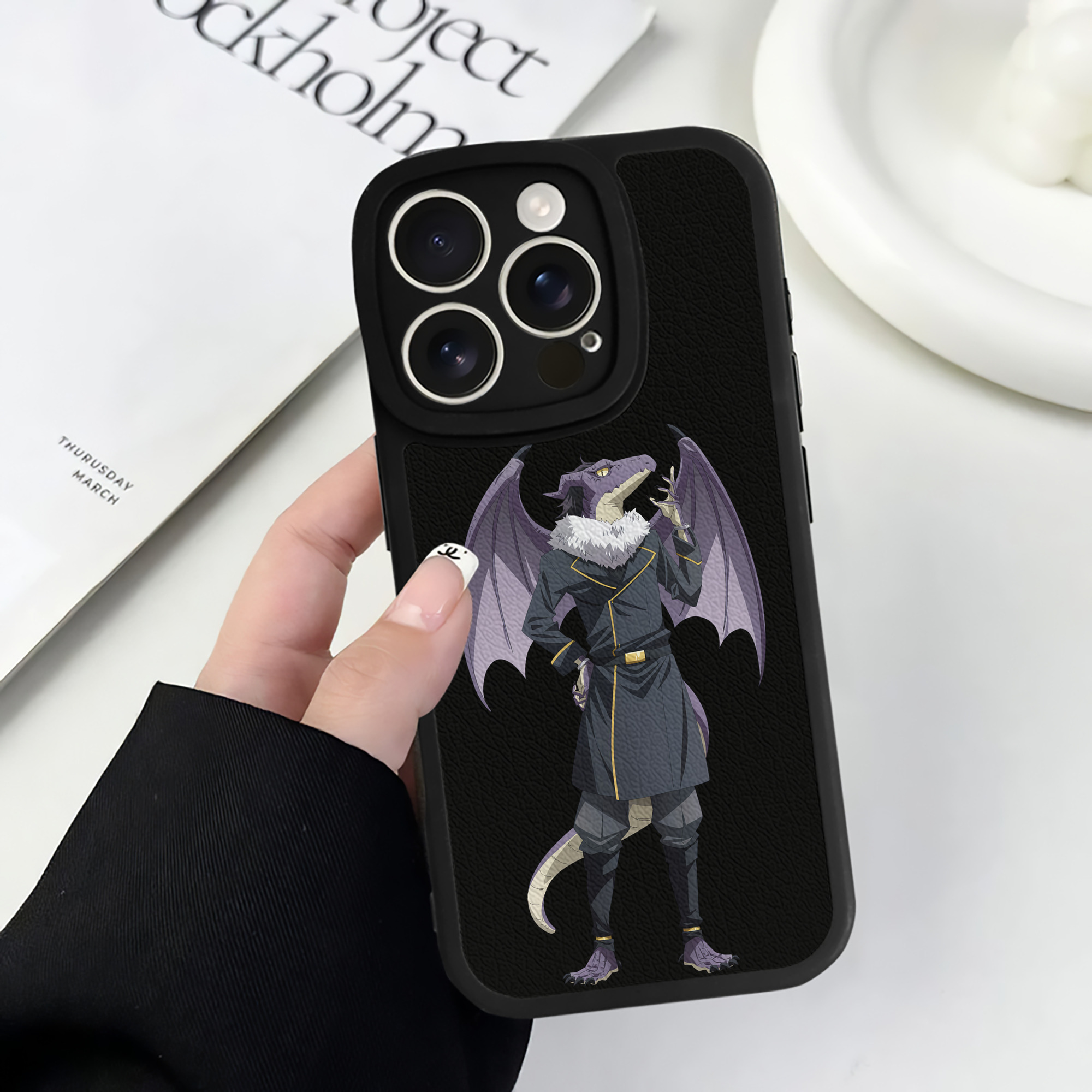 （画像用） 転スラ Regarding Reincarnated to Slime 【iPhone 16シリーズ対応】シリコンスマホケース（レザー調） 材質：シリコン